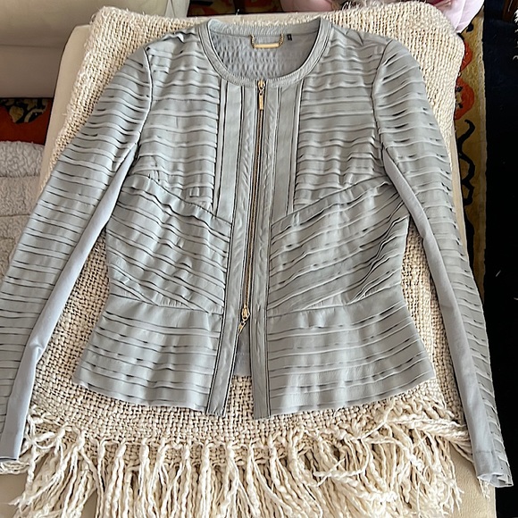 Marciano Size 2 - Picture 1 of 1